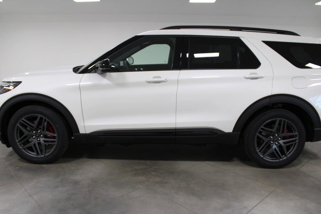 New 2026 Ford Explorer ST w/ Sun And Sound Package image 5