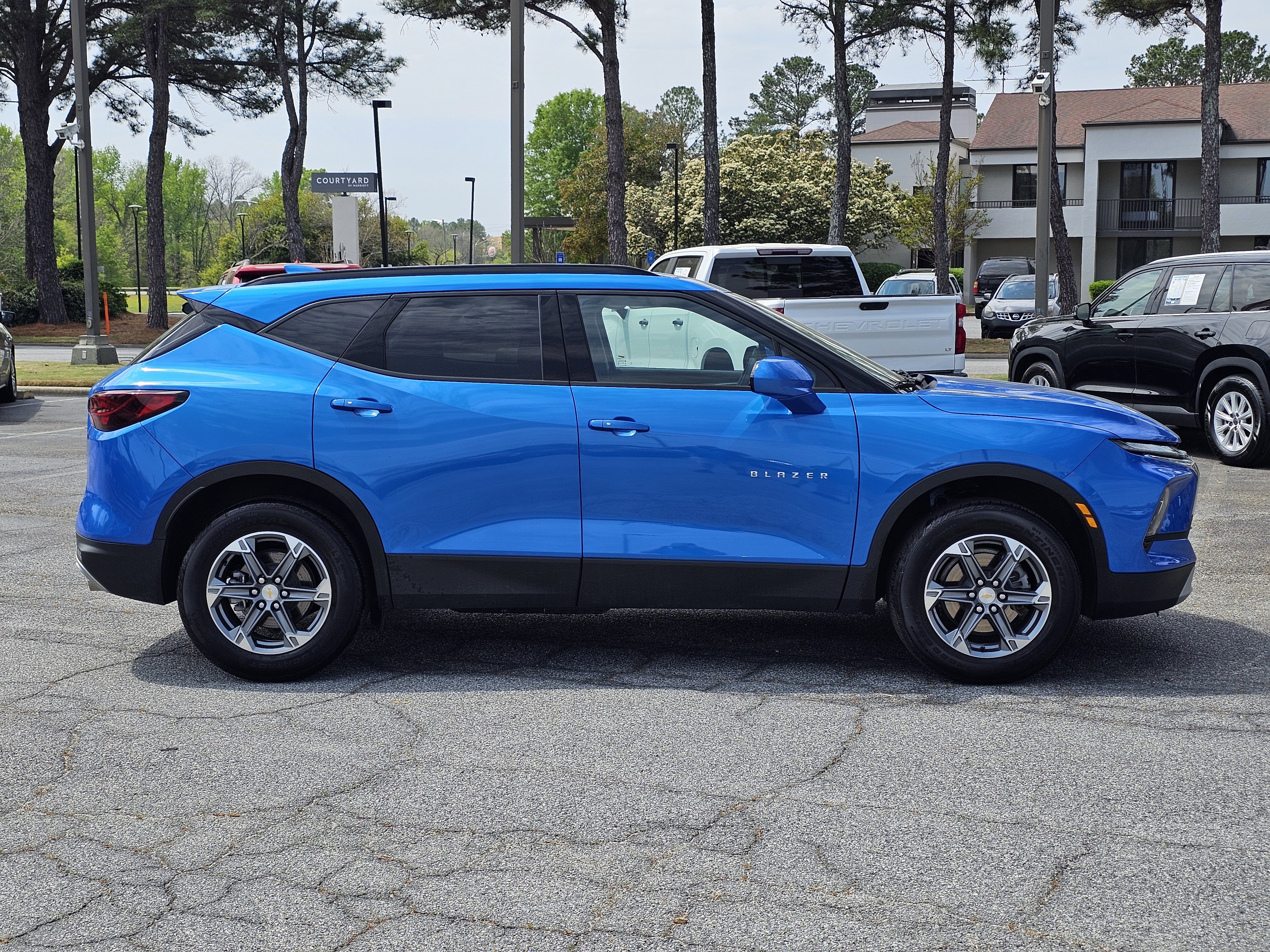 Used 2024 Chevrolet Blazer LT w/ Convenience Package image 8