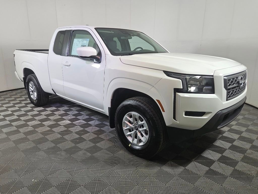 New 2024 Nissan Frontier SV
