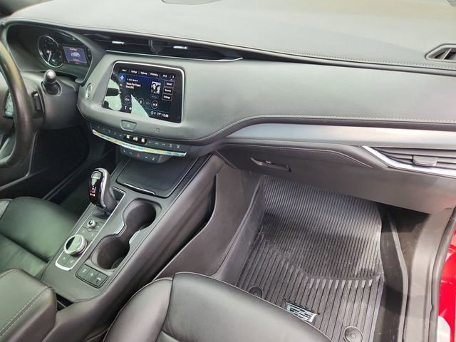 Used 2021 Cadillac XT4 Premium Luxury w/ Cold Weather Package image 27