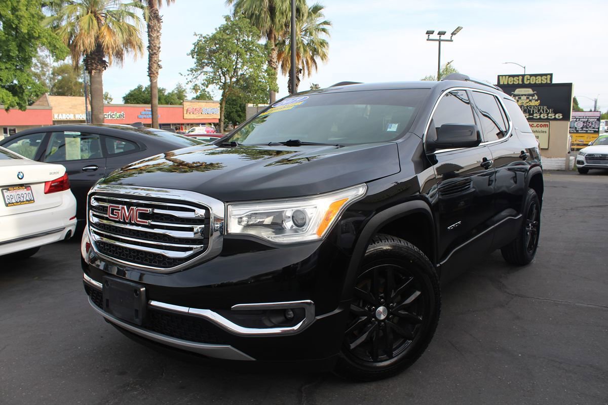 Used 2019 GMC Acadia SLT FWD image 2