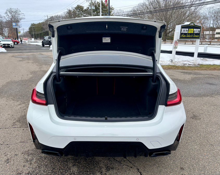 Used 2024 BMW M340i xDrive w/ Premium Package image 32