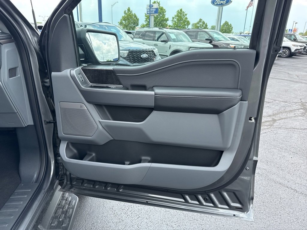 New 2025 Ford F150 Lightning Flash image 17