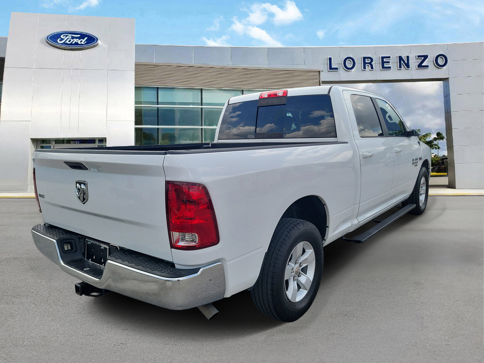 Used 2019 RAM 1500 Classic SLT RWD image 5