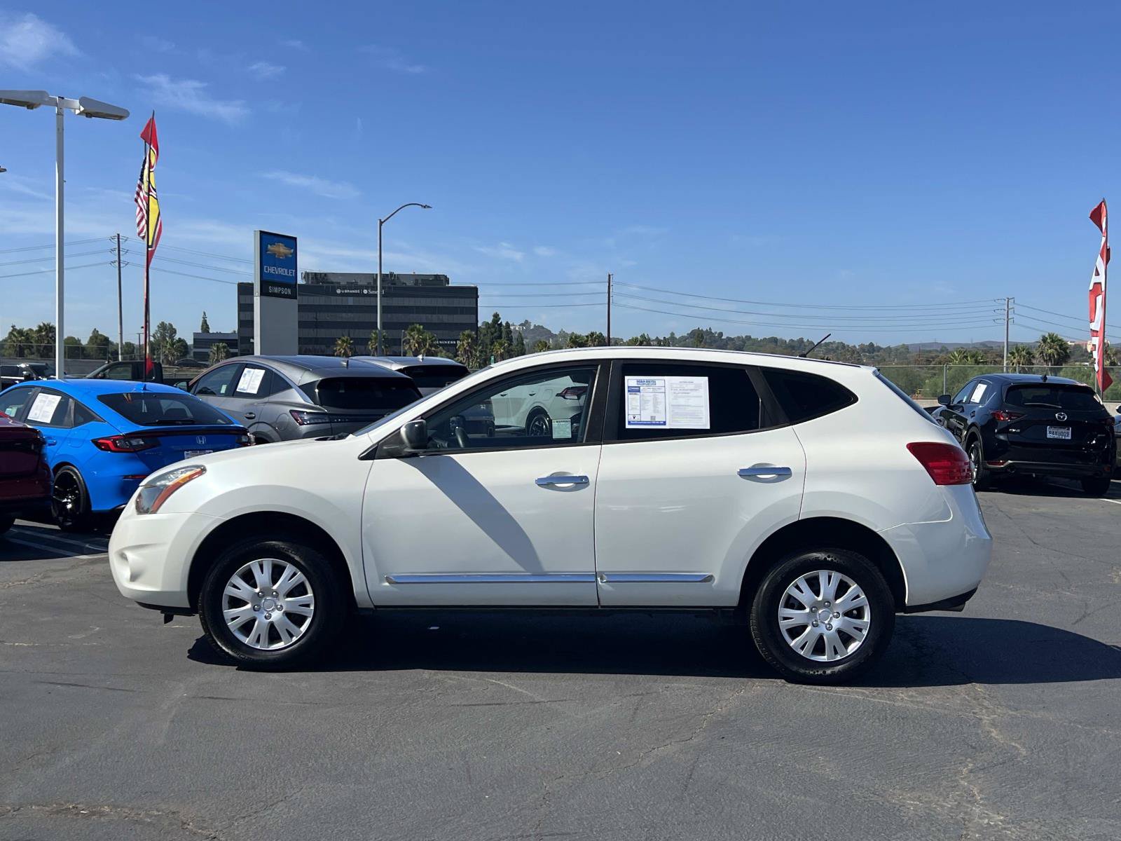 Used 2015 Nissan Rogue S FWD image 2