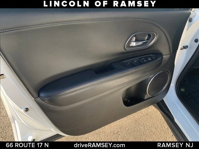 Used 2022 Honda HR-V EX-L image 12