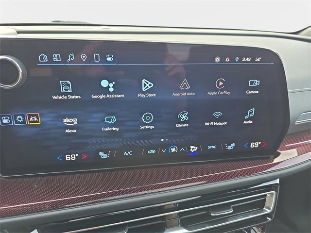 Used 2025 Chevrolet Traverse Z71 w/ Driver Confidence Package image 25