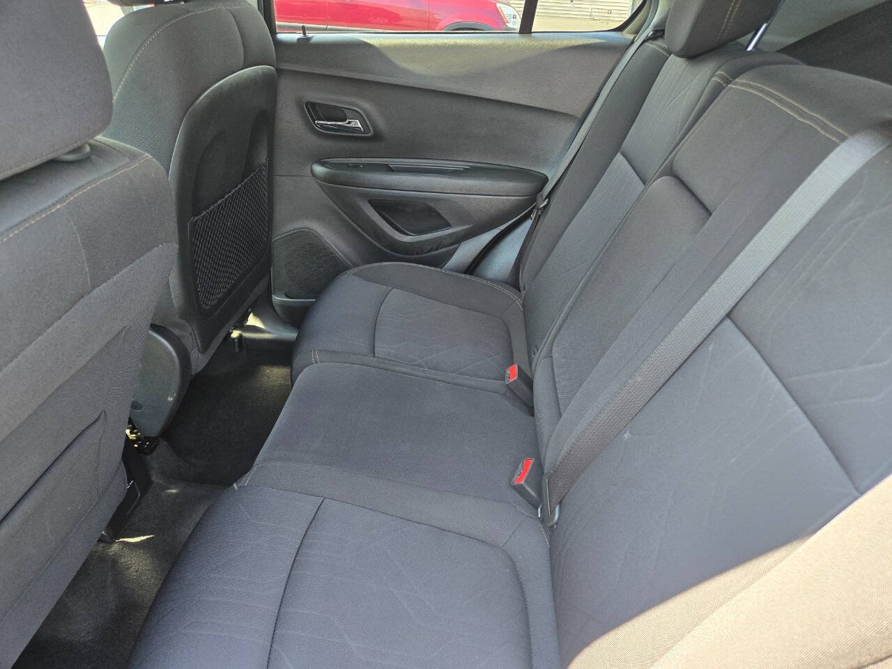 Used 2020 Chevrolet Trax LT FWD image 22