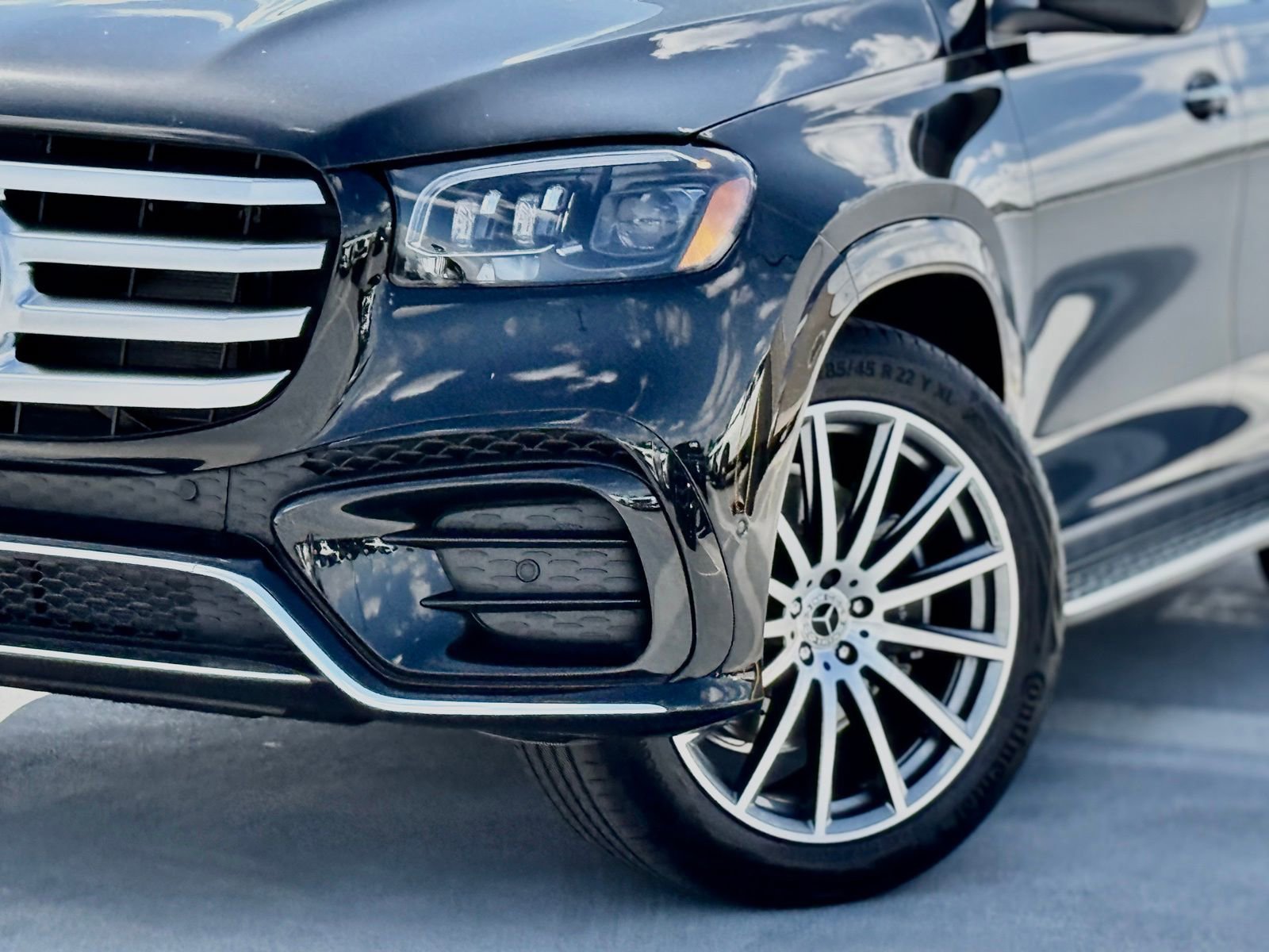 New 2026 Mercedes-Benz GLS 580 4MATIC image 4