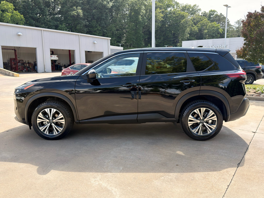 Certified 2023 Nissan Rogue SV FWD image 6