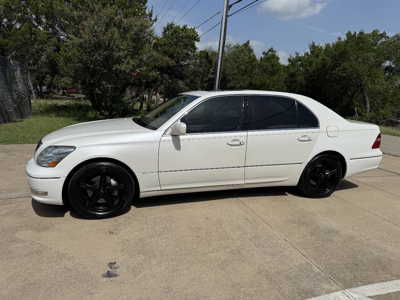 Used 2004 Lexus LS 430 RWD image 5