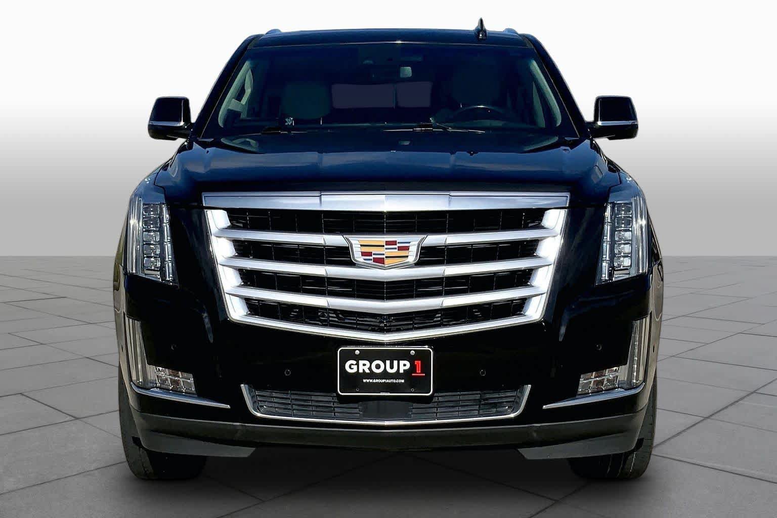 Certified 2019 Cadillac Escalade Premium Luxury RWD image 4