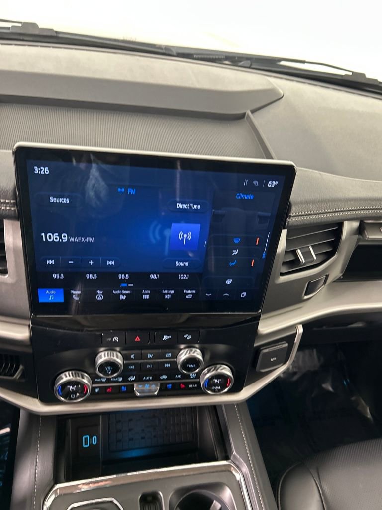 Used 2024 Ford Expedition XLT image 11