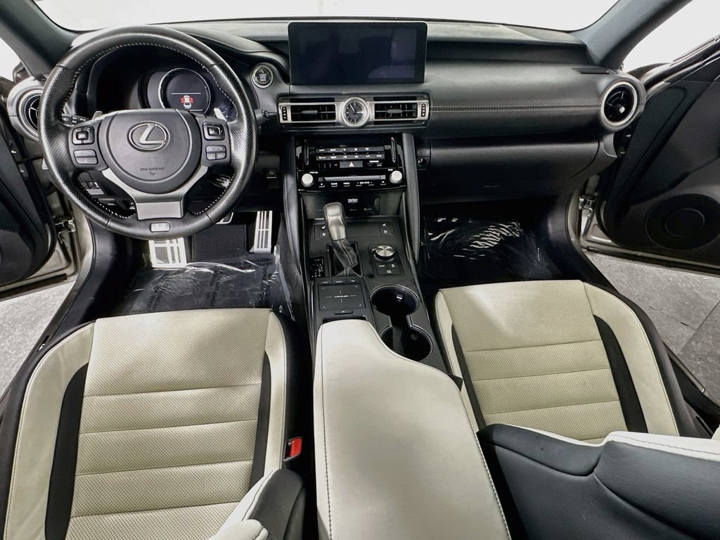 Used 2022 Lexus IS 350 F Sport RWD image 17