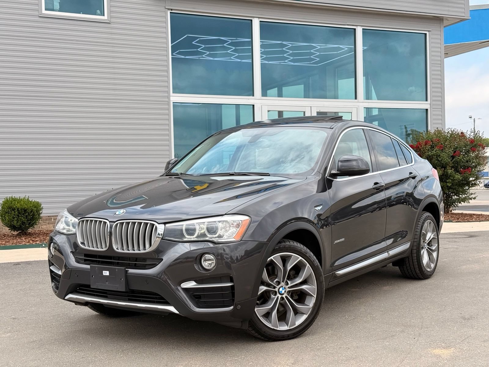 Used 2015 BMW X4 xDrive28i AWD/4WD image 4