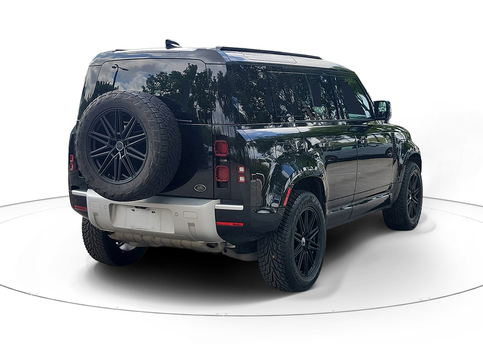 Used 2022 Land Rover Defender 110 XS Edition AWD/4WD image 4