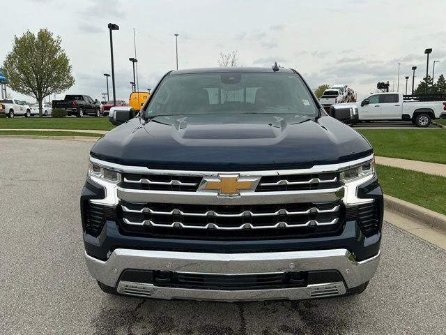 Used 2022 Chevrolet Silverado 1500 LTZ image 9