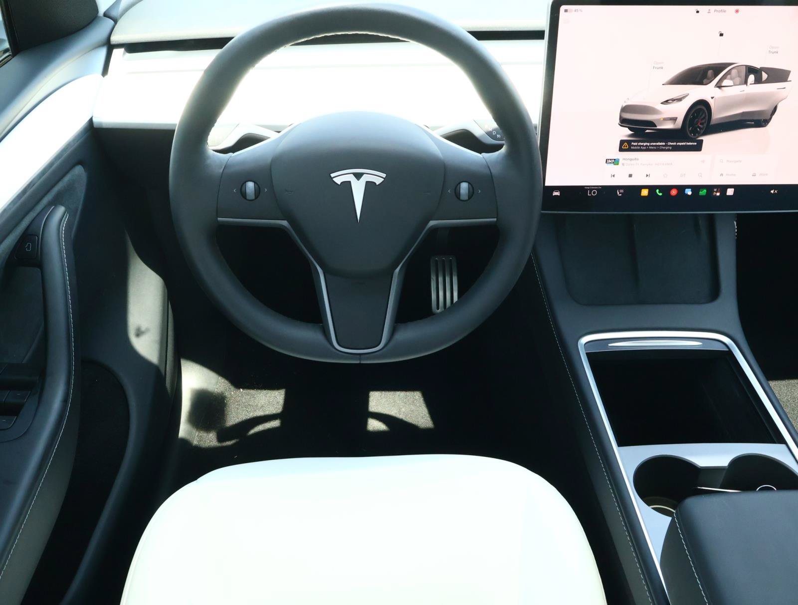 Used 2025 Tesla Model Y Performance AWD/4WD image 8