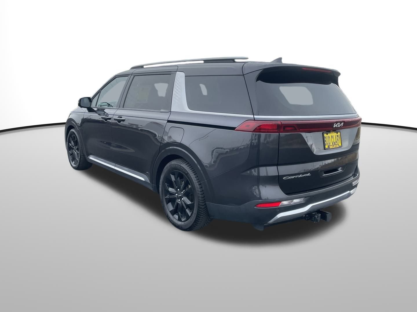 Used 2022 Kia Carnival SX image 6