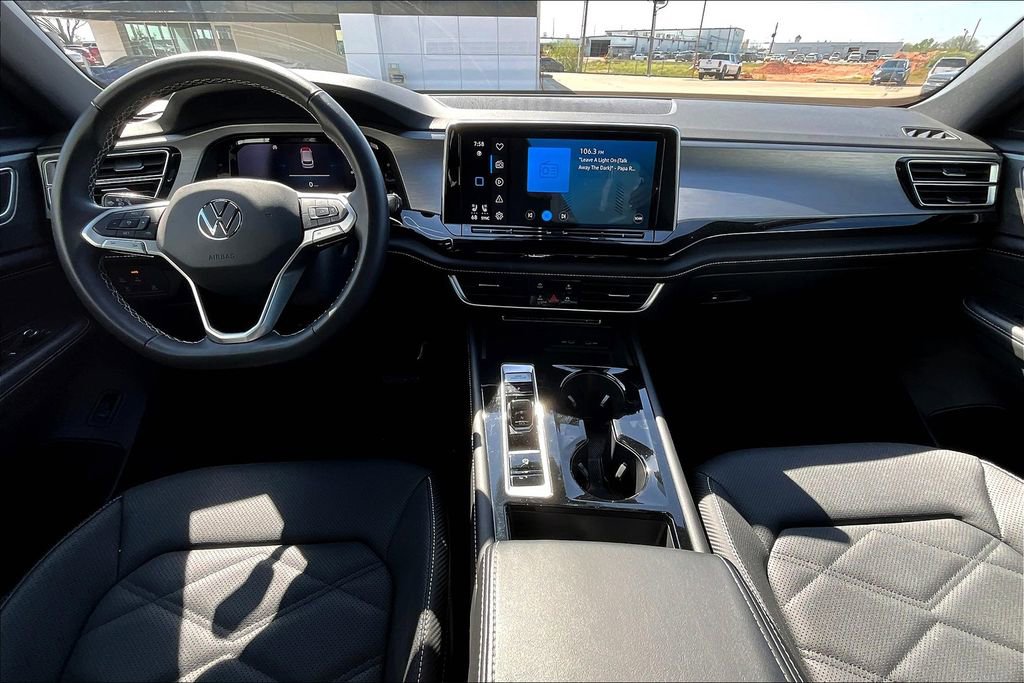 Used 2024 Volkswagen Atlas Cross Sport SE image 18