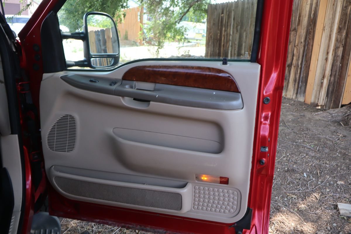 Used 2001 Ford F250 Lariat AWD/4WD image 24
