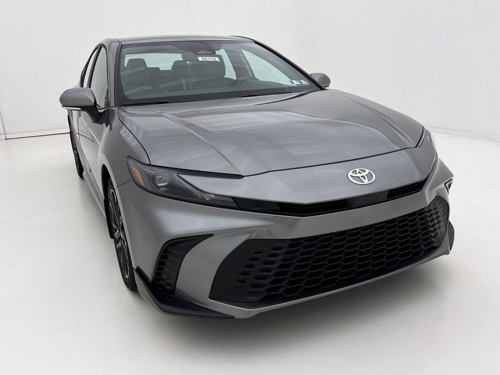 New 2026 Toyota Camry SE FWD image 3