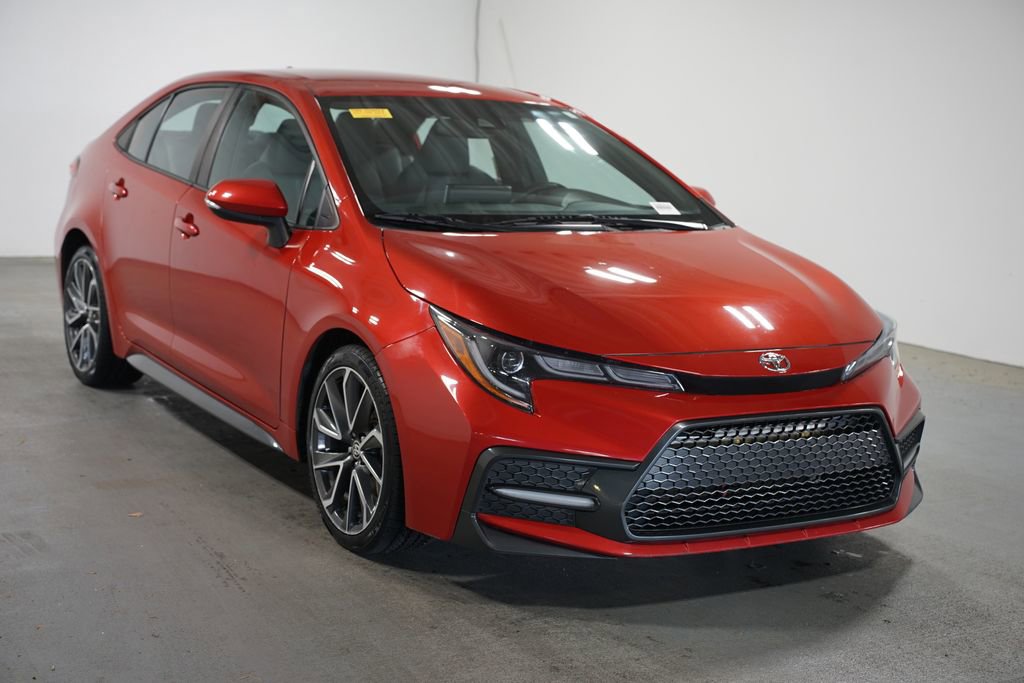 Certified 2020 Toyota Corolla SE FWD image 3