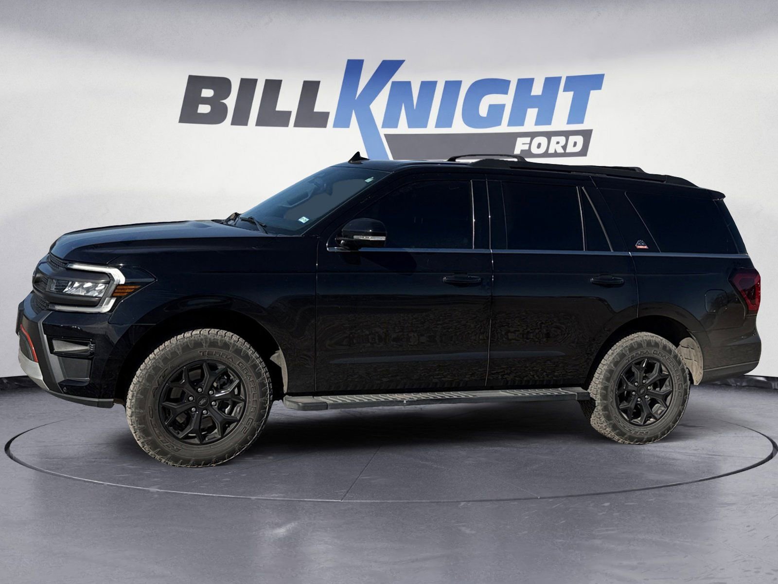 Used 2022 Ford Expedition Timberline image 2