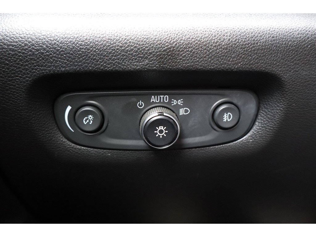 Used 2019 Chevrolet Traverse Premier w/ LPO, Blackout Package image 40