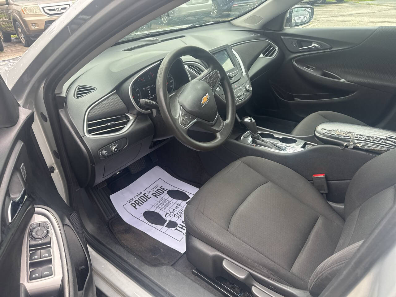 Used 2018 Chevrolet Malibu LS FWD image 6