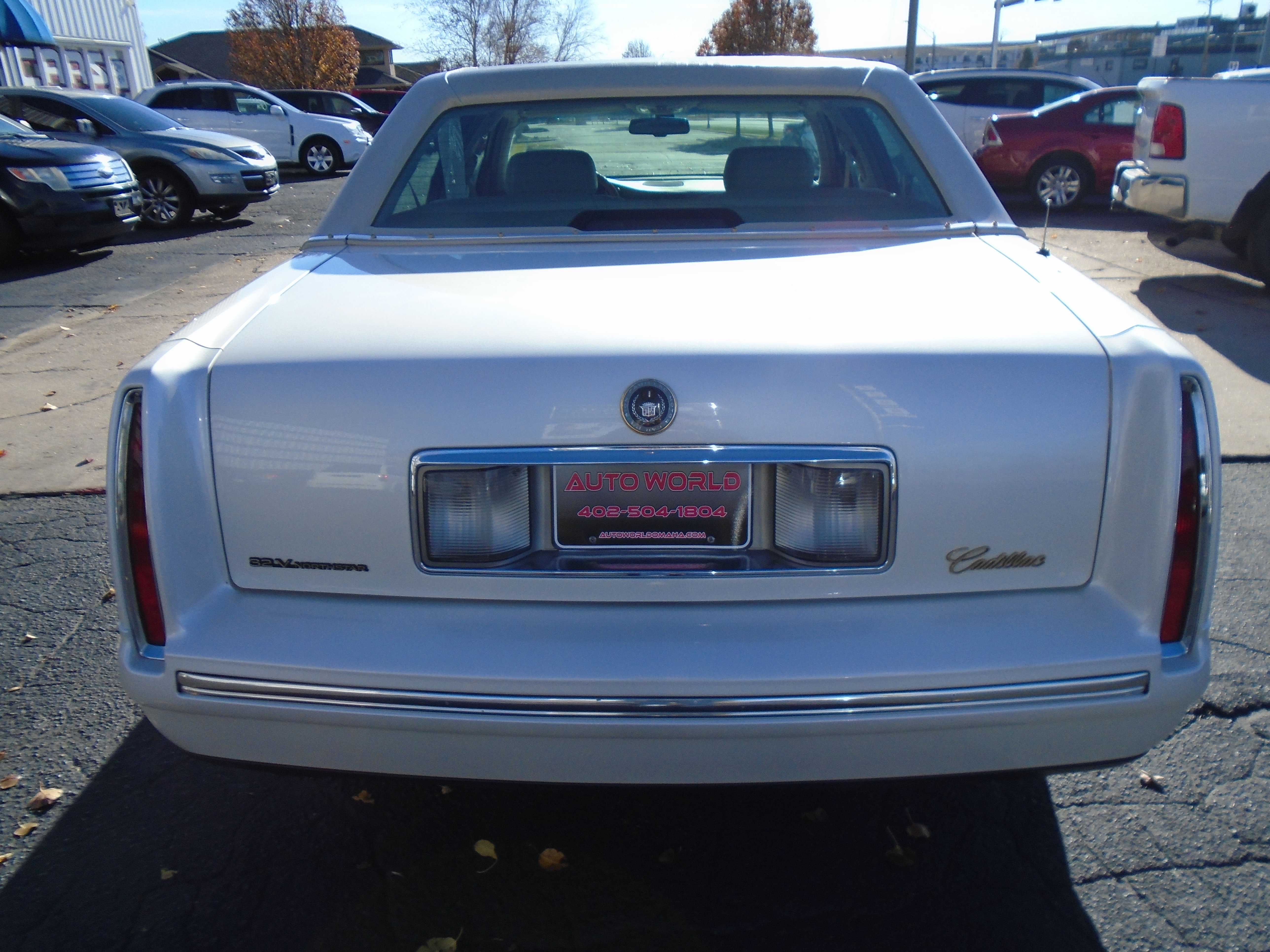 Used 1998 Cadillac De Ville FWD image 3