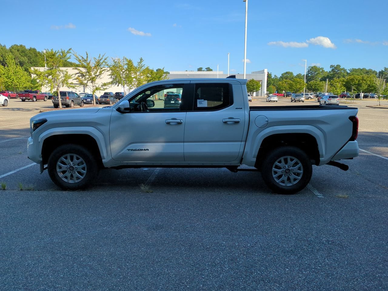 New 2026 Toyota Tacoma SR5 AWD/4WD image 7