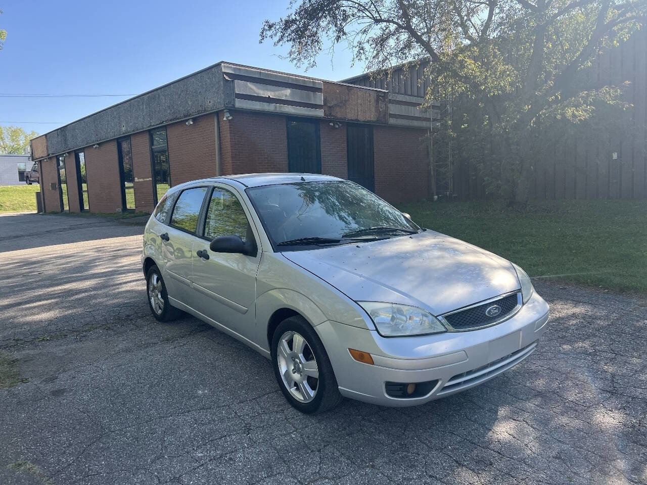 Used 2007 Ford Focus SE FWD image 2