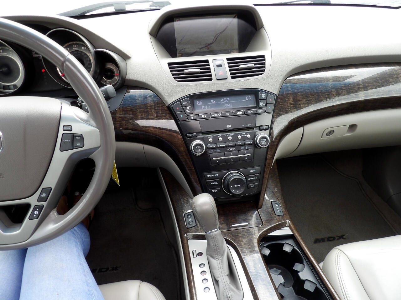 Used 2011 Acura MDX w/ Technology Package image 12