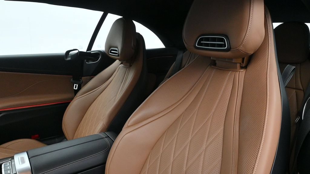 Used 2024 Mercedes-Benz CLE 300 4MATIC Cabriolet image 4