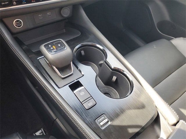 Used 2023 Nissan Rogue SL w/ SL Premium Package image 32