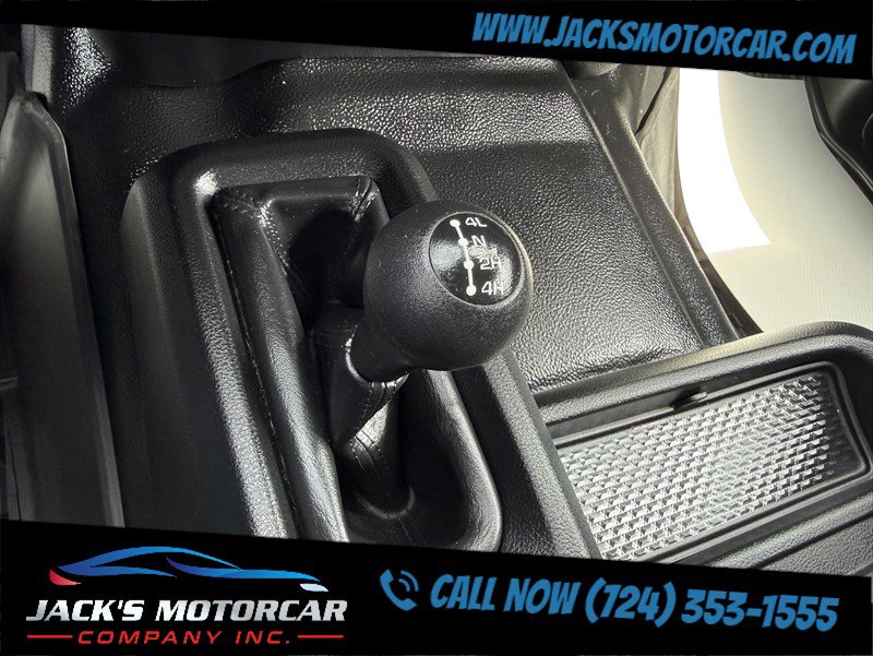 Used 2024 RAM 3500 Tradesman w/ Chrome Appearance Group AWD/4WD image 24