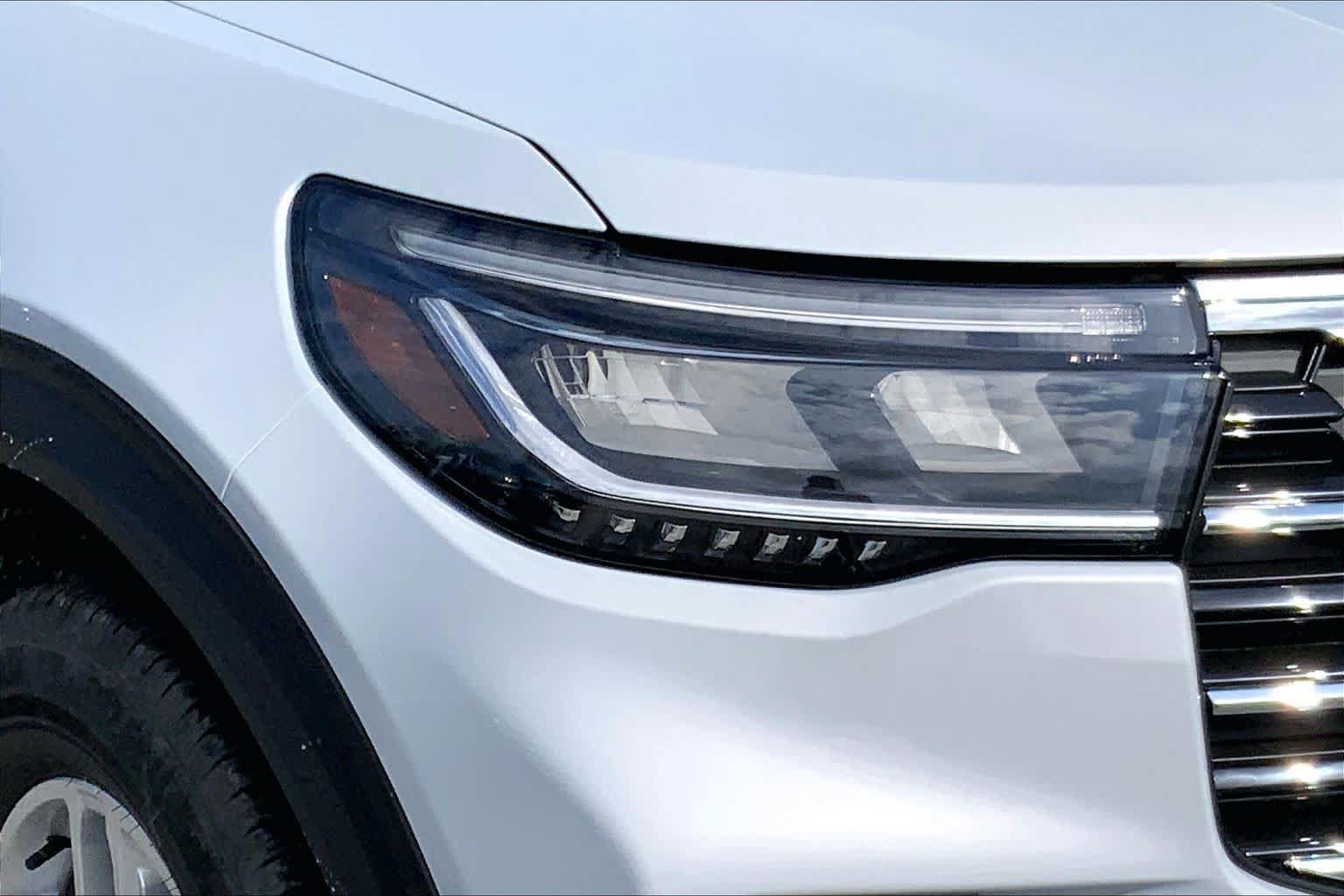 New 2026 Ford Explorer Active AWD/4WD image 10