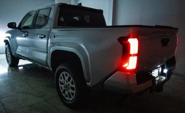 Used 2024 Toyota Tacoma SR5 image 40