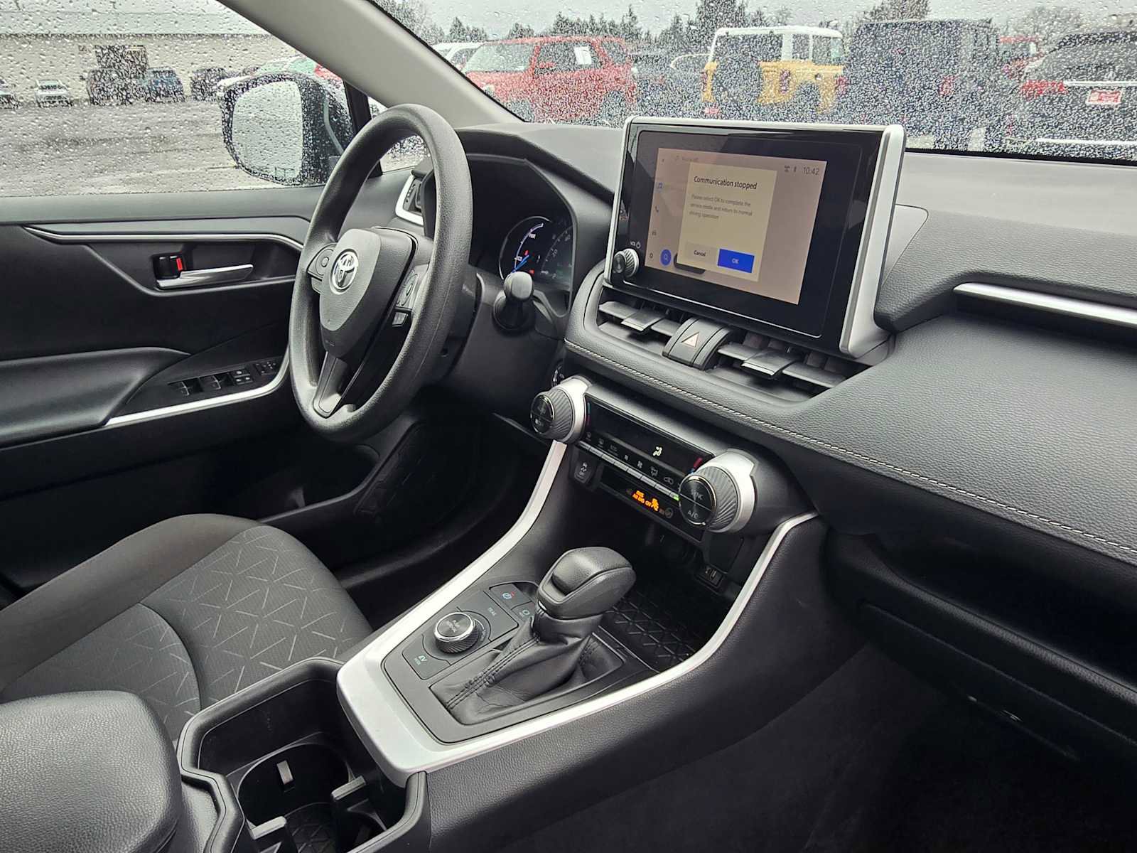 Used 2025 Toyota RAV4 XLE image 13