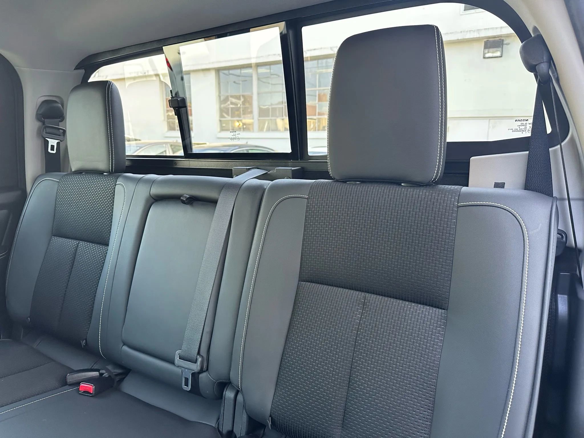 Used 2018 Nissan Titan PRO-4X image 12