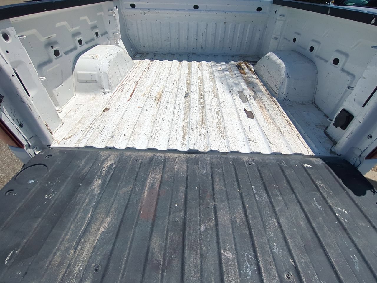 Used 2023 Chevrolet Silverado 1500 Custom w/ LPO, Dark Essentials Package RWD image 24
