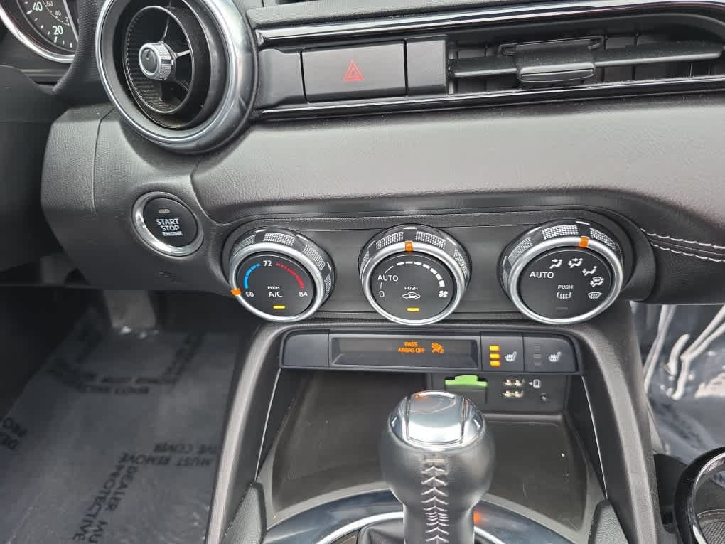Used 2021 MAZDA MX-5 Miata Grand Touring RWD image 25