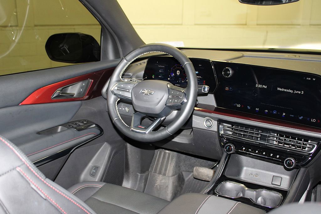 Used 2025 Chevrolet Traverse Z71 w/ LPO, Floor Liner Package AWD/4WD image 15