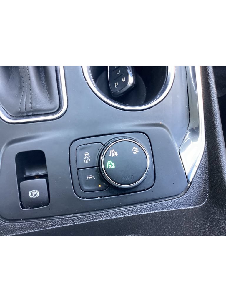 Used 2021 Chevrolet Traverse RS AWD/4WD image 33