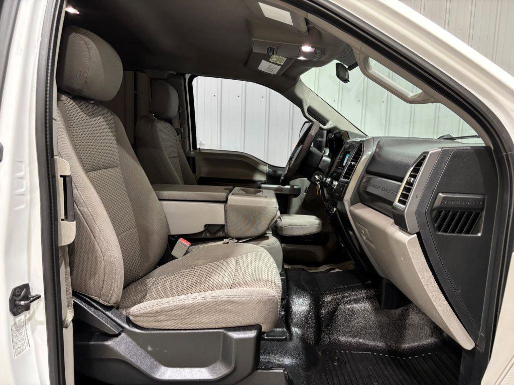 Used 2017 Ford F350 XLT image 12