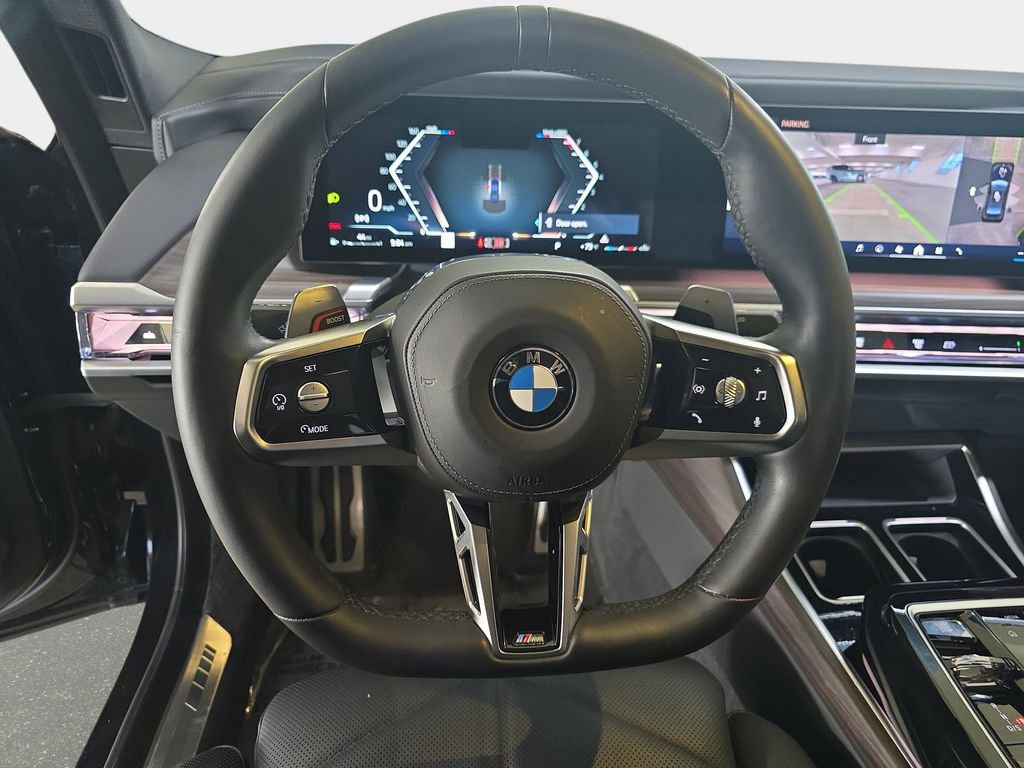 Used 2023 BMW 740i w/ Parking Assistance Package image 19