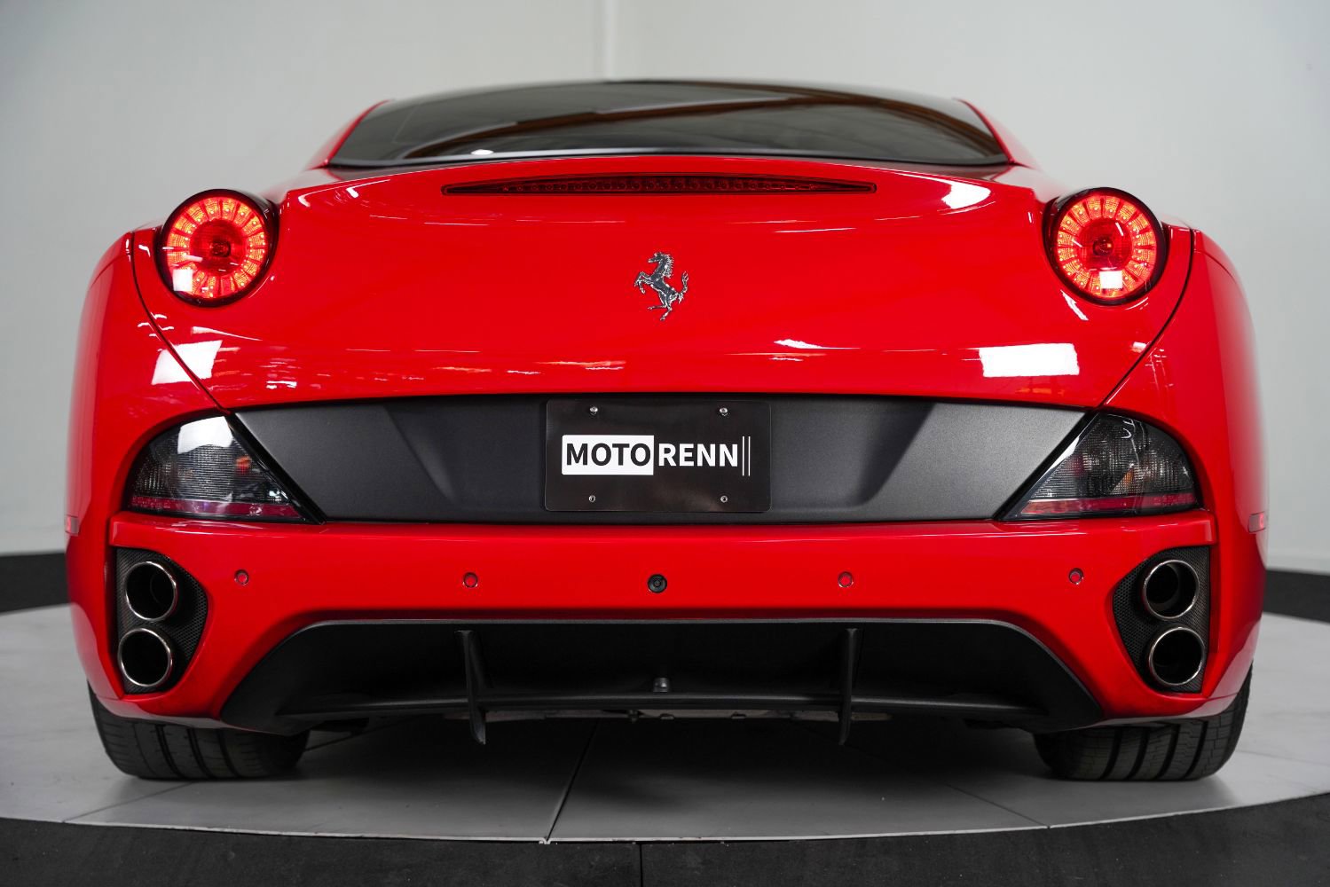 Used 2012 Ferrari California image 24
