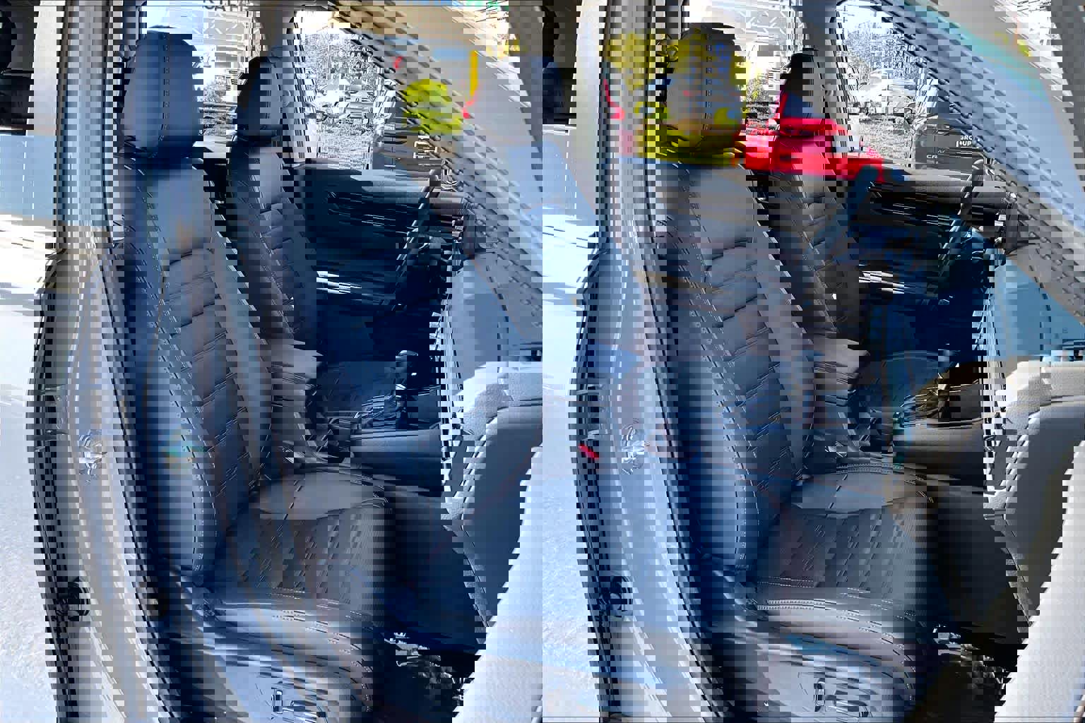 Used 2025 Honda CR-V EX-L image 9