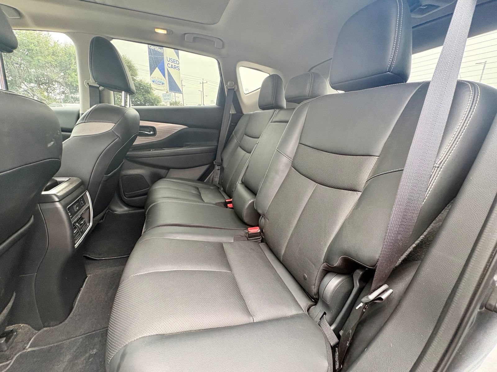 Used 2018 Nissan Murano SL w/ Moonroof Package AWD/4WD image 9